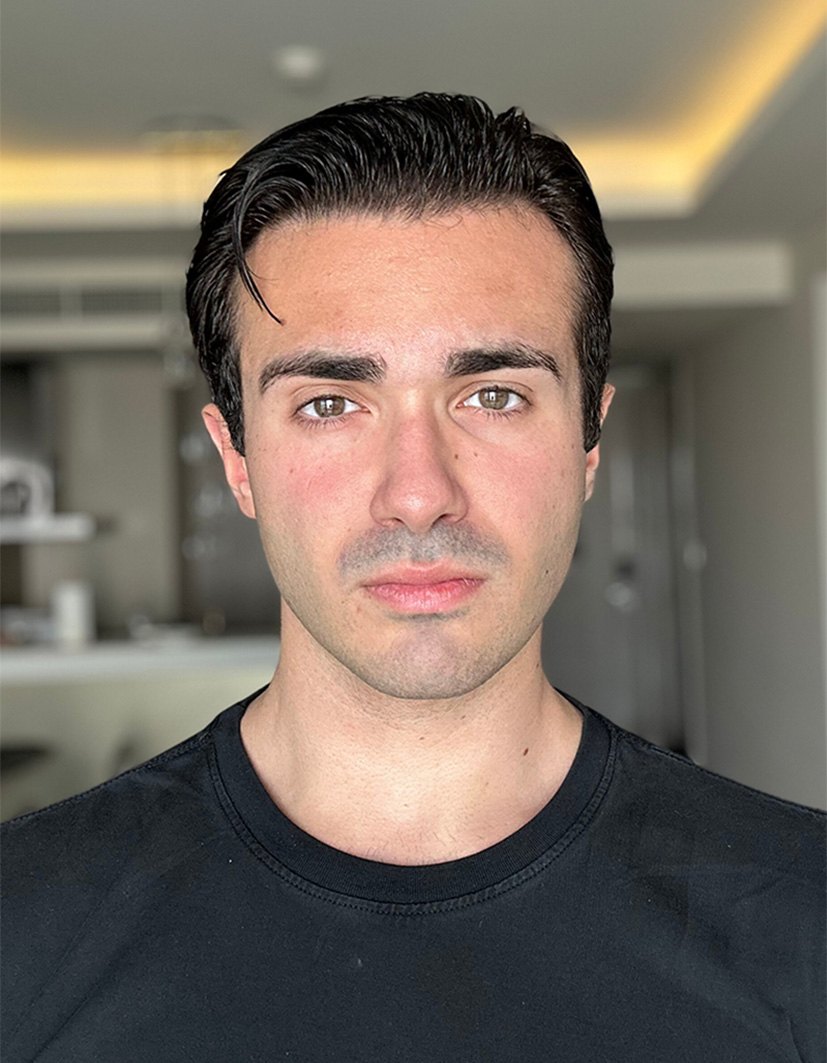 An example of a finished, compliant photo